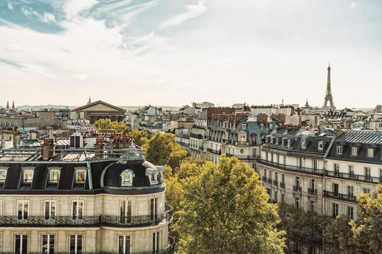 France, Ile-De-France, Paris, Residential district with Eiffel Tower in distant background