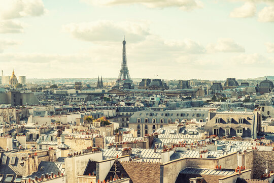 France, Ile-De-France, Paris, Les Halles de Paris district with Eiffel tower in background