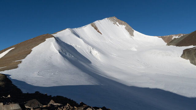 Dzo Jongo East mountain (6,200m) in Ladakh, India