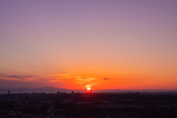 夕暮れ時の町並み