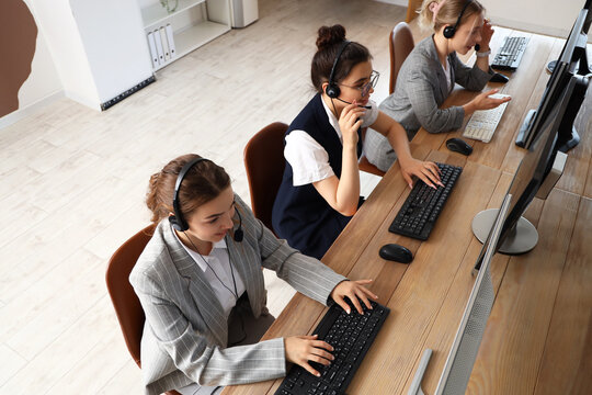 Dispatchers Bilder Durchsuchen 16,368 Archivfotos, und