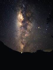 paisaje de la via lactea en horizontal