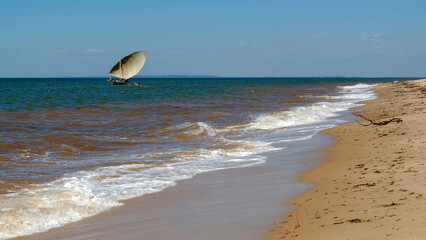 Pirogues à balancier à Madagascar 