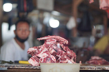 Beef that has been cut into pieces and cubes. Beef spines are sold in traditional markets
