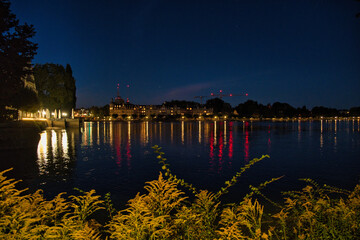Konstanz, nachts am Bodenseeufer bei der Seestrasse