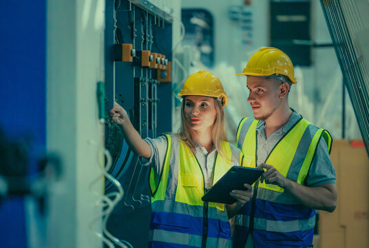 Cardboard data analysts enhance data systems, optimizing factory performance for AI era competition