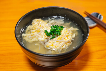 ふわふわ卵のかきたま汁