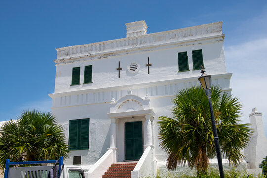 Old State House At King Street Was The House Of Assembly Of Bermuda Before 1815 In St. George's Town Center In Bermuda. Historic Town Of St. George Is A World Heritage Site Since 2000. 