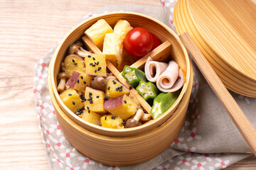 さつまいもご飯弁当