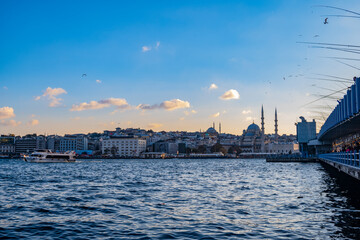 Fototapeta premium Istanbul Galata Bridge, Bosphorus and city view