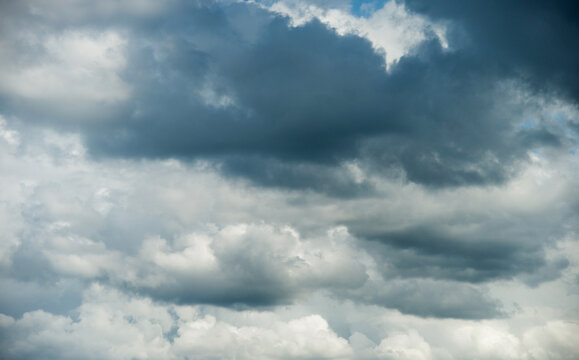 Overcast sky with dark clouds