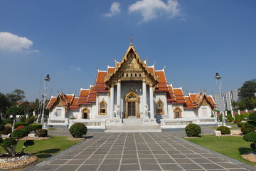Fototapeta premium ワット ベンチャマボピット（大理石寺院）Marble temple in Bangkok