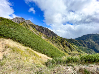 八ヶ岳　阿弥陀岳登山道から見る赤岳