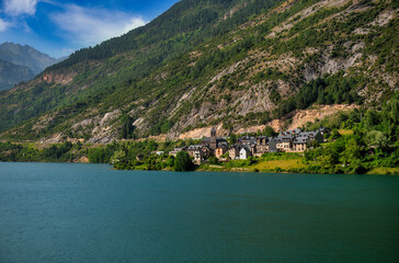 Fototapeta premium Lanuza is a Spanish town belonging to the municipality of Sallent de Gállego, in Alto Gállego, province of Huesca, Aragon.