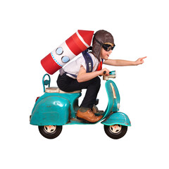 Start, Kind auf Moped mit Rakete