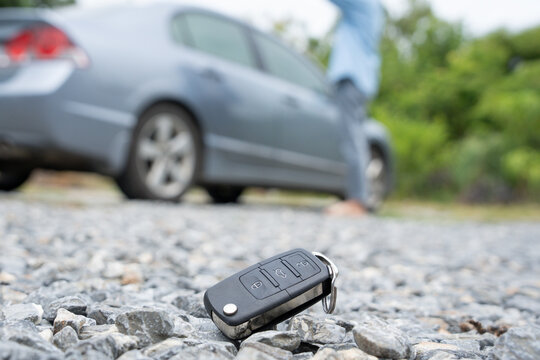 Lost car keys on the ground, Car keys dropped on the floor or fall lying on the street home front. Walking Away From Lost Car Key, can not transport, express, rush time, wast time, emergency