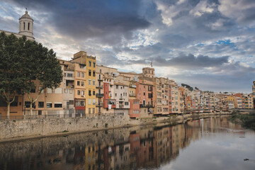 Fototapeta na wymiar Colorful houses in Girona, Catalonia, Spain.