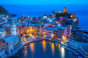 Photo sur Plexiglas Ligurie Night view of Vernazza, Cinque Terre, Italy