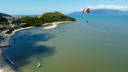 paragilider and view of the beach