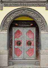 The gate in the Kumbum Monastery.