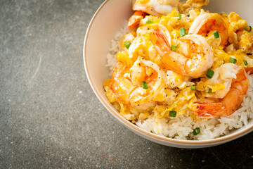 creamy omelet with shrimps rice bowl