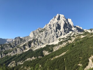 Fototapeta na wymiar beautiful mountain landscape in totes gebirge in austria