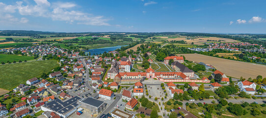 Panorama-Blick über den Ort Altshausen in Oberschwaben
