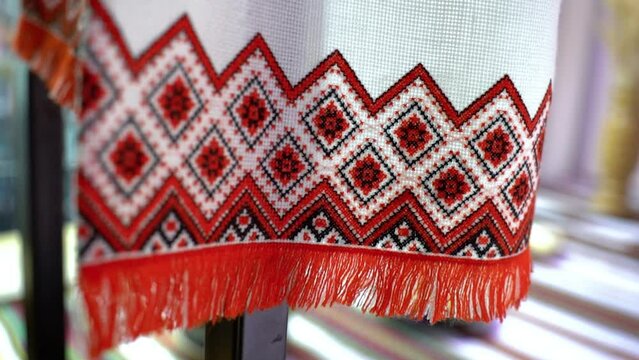 Video of Ukrainian national cross embroidery on the ryshnik