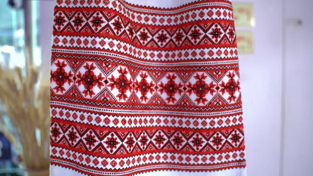 Video of a traditional Ukrainian ornament embroidered on a towel - rushnyk