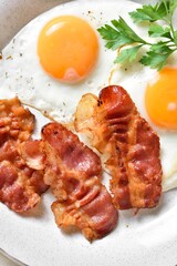 Fried eggs with bacon