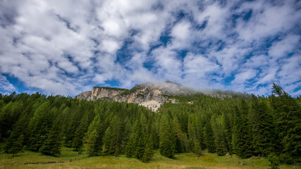 Fototapeta na wymiar Landschaft in den Dolomiten - Südtirol