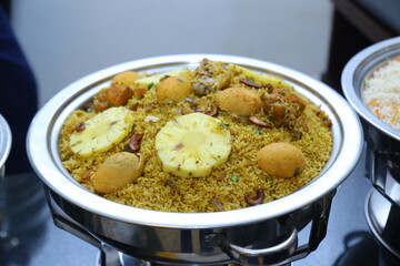 Sri Lankan Taste Foods, delicious food making by Sri Lankan. 
Sri Lankan cuisine is known for its particular combinations of
 herbs, spices, fish, vegetables, rices, and fruits. The cuisine
 is highly