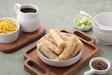Pempek, mpek-mpek and also known as colloquially as empek-empek is a savoury Indonesian fishcake delicacy, made of fish and tapioca, from Palembang, South Sumatera, Indonesia. 