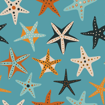 Seamless pattern with starfish. Hand-drawn doodle sea shells, starfish. Summer beach print. Cute ocean background. Marine theme design. Abstract design for clothing, wrap, textile, fabric.