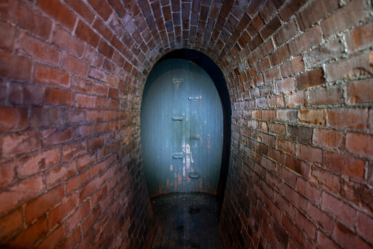 The Warsaw sewers - A section of the sewage network and a demonstration storm overflow chamber