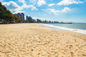 verão na praia em Balneário Piçarras, Santa Catarina, Brasil