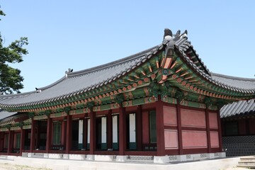 Fototapeta na wymiar Alte Koreanische Architektur im Changdeokgung Palast Komplex in Seoul, Südkorea