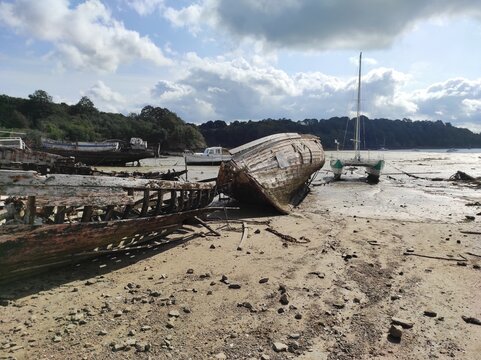 Bretagne, Cimetière à bateaux