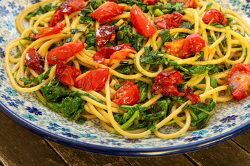 Pasta with Cherry Tomatoes and Arugula.