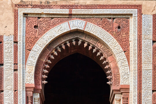 Alai Darwaza landmark part Qutb complex in South Delhi, India, Alai Darwaza main domed gateway