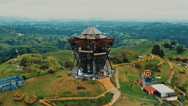 Mirador de la colina iluminada, ubicado en Filandia, Quind&iacute;o, Colombia 