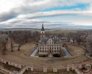 Zamek Rozztoka Dolny Slask Polska  © sopthedrone