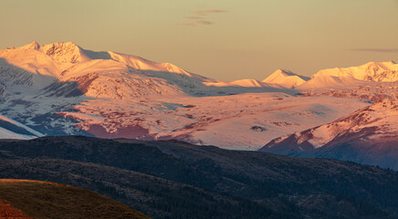 Obraz premium sunrise in the mountains