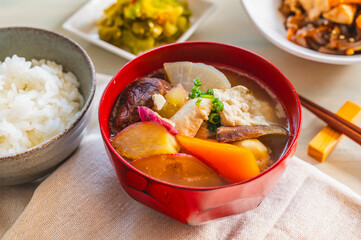 具だくさんのけんちん汁