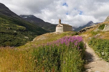 La chapelle Ste Marguerite du hameau de l'Ecot à Bonneval-sur-Arc dans les alpes en Haute...