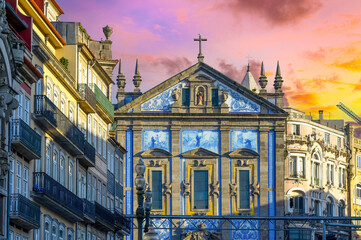 Fototapeta premium Cityscape and the Church of Santo Antonio dos Congregados in Porto, Portugal