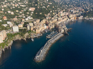 Obraz premium veduta aerea della città di camogli in liguria