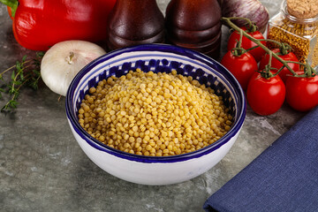 Dry ptitim heap in the bowl