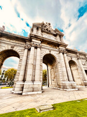 Obraz premium Monumento Puerta de Alcala en Madrid