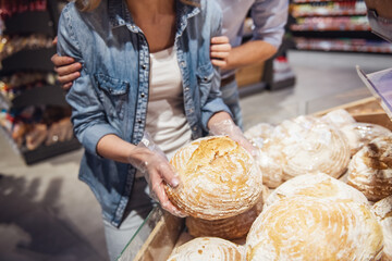 Couple at the supermarket